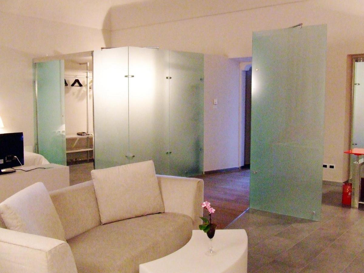 Montaldo Castle & Hotel Montaldo Torinese